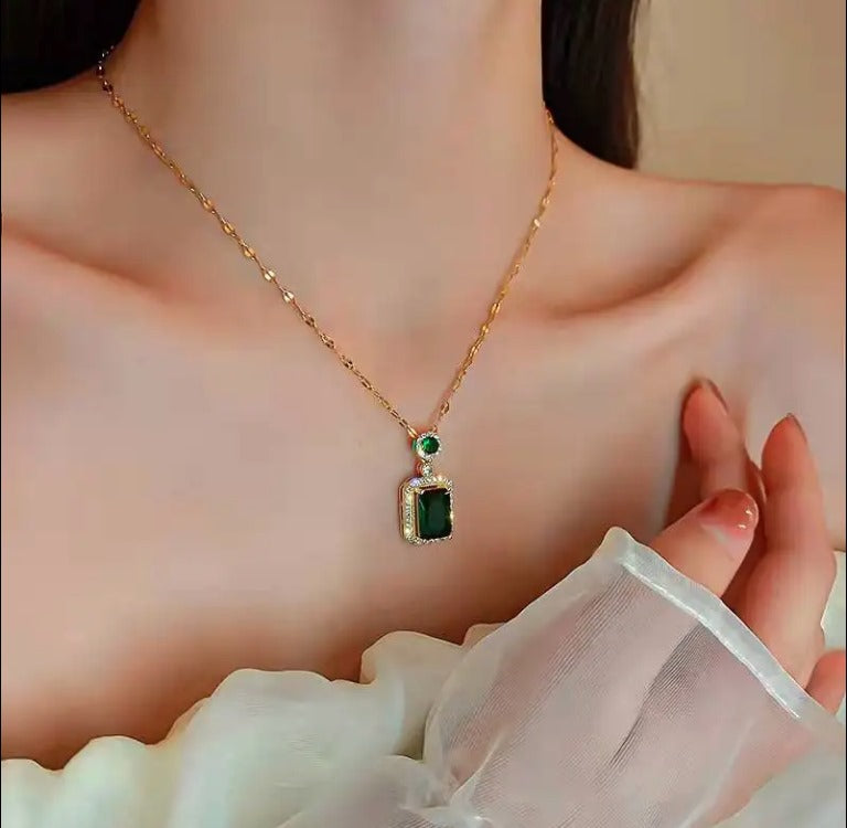 Luxury Emerald Green Stone Gold-Plated Jewelry Set